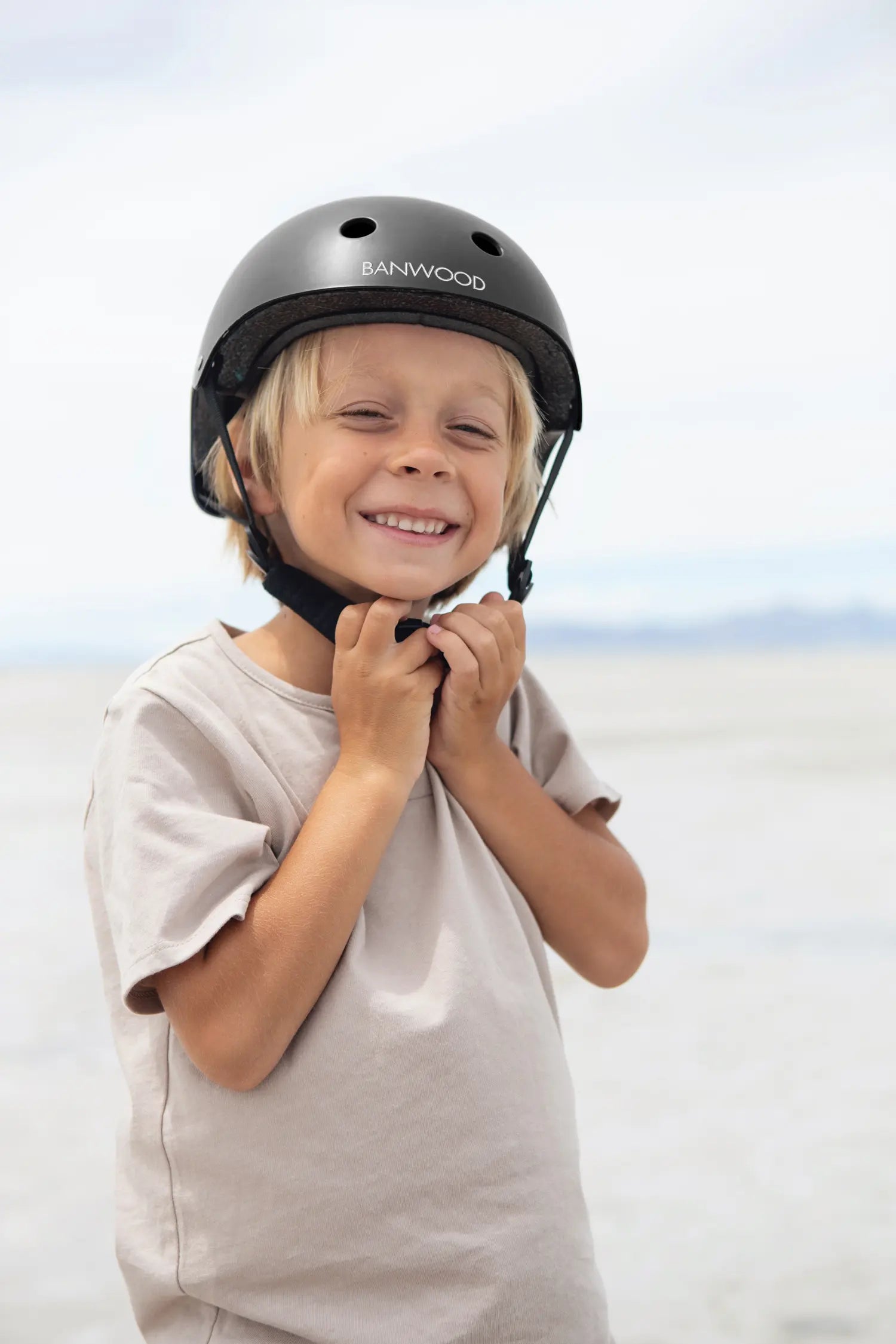 Kids Helmet - Matte Black